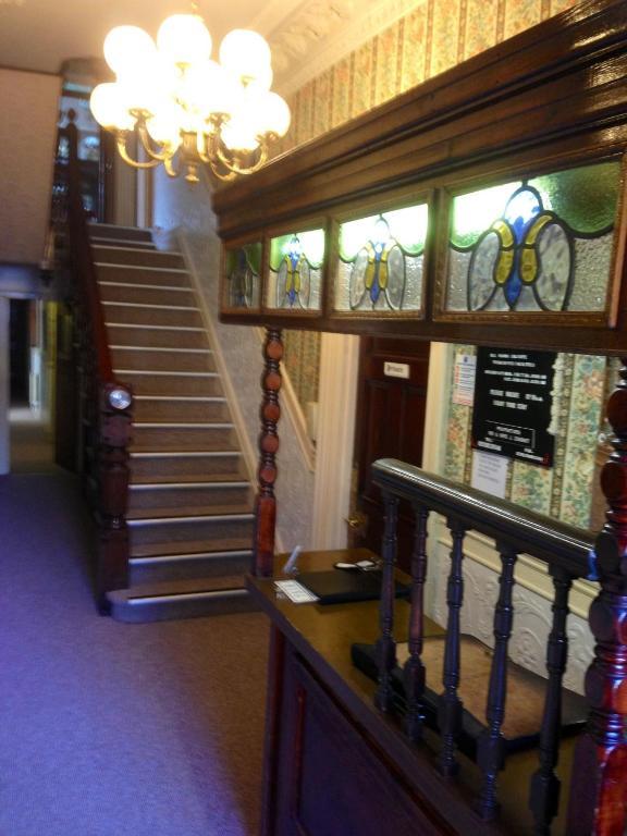 Penrhys Hotel Cardiff Buitenkant foto